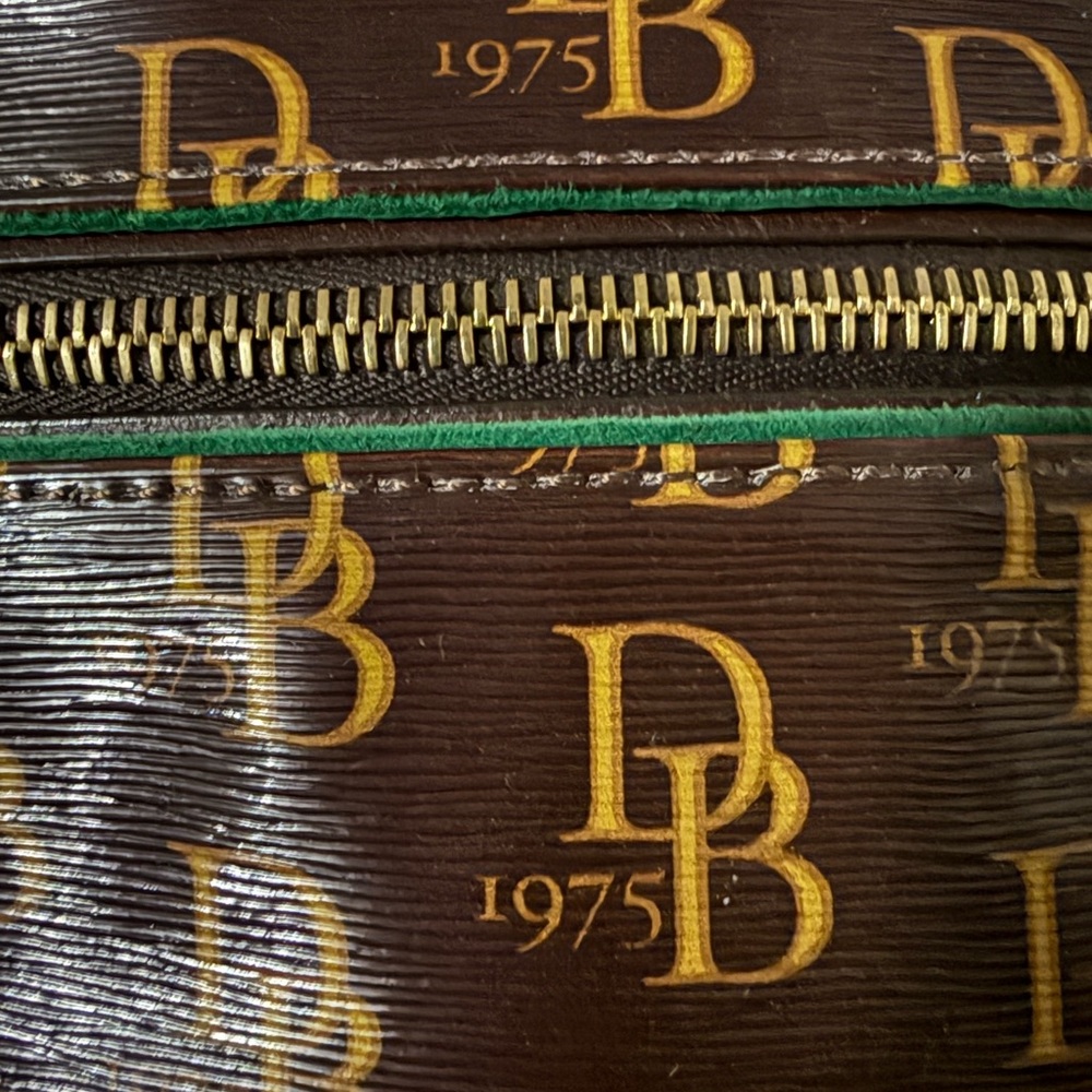 Dooney & Bourke New 1075 Brown and green coated canvas shoulder Bag - Picture 11 of 15